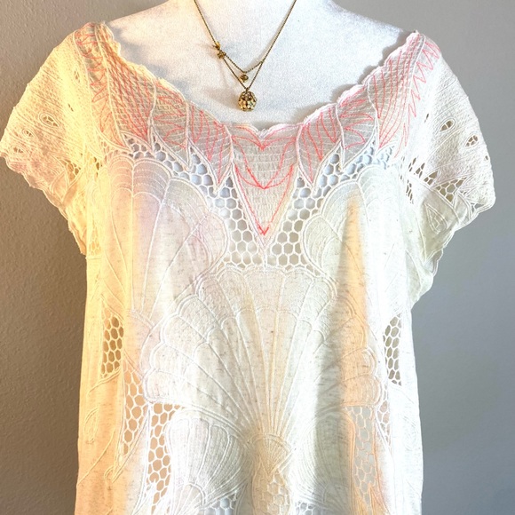 Free People Crochet Shells Scalloped Hem T-shirt - Picture 7 of 13